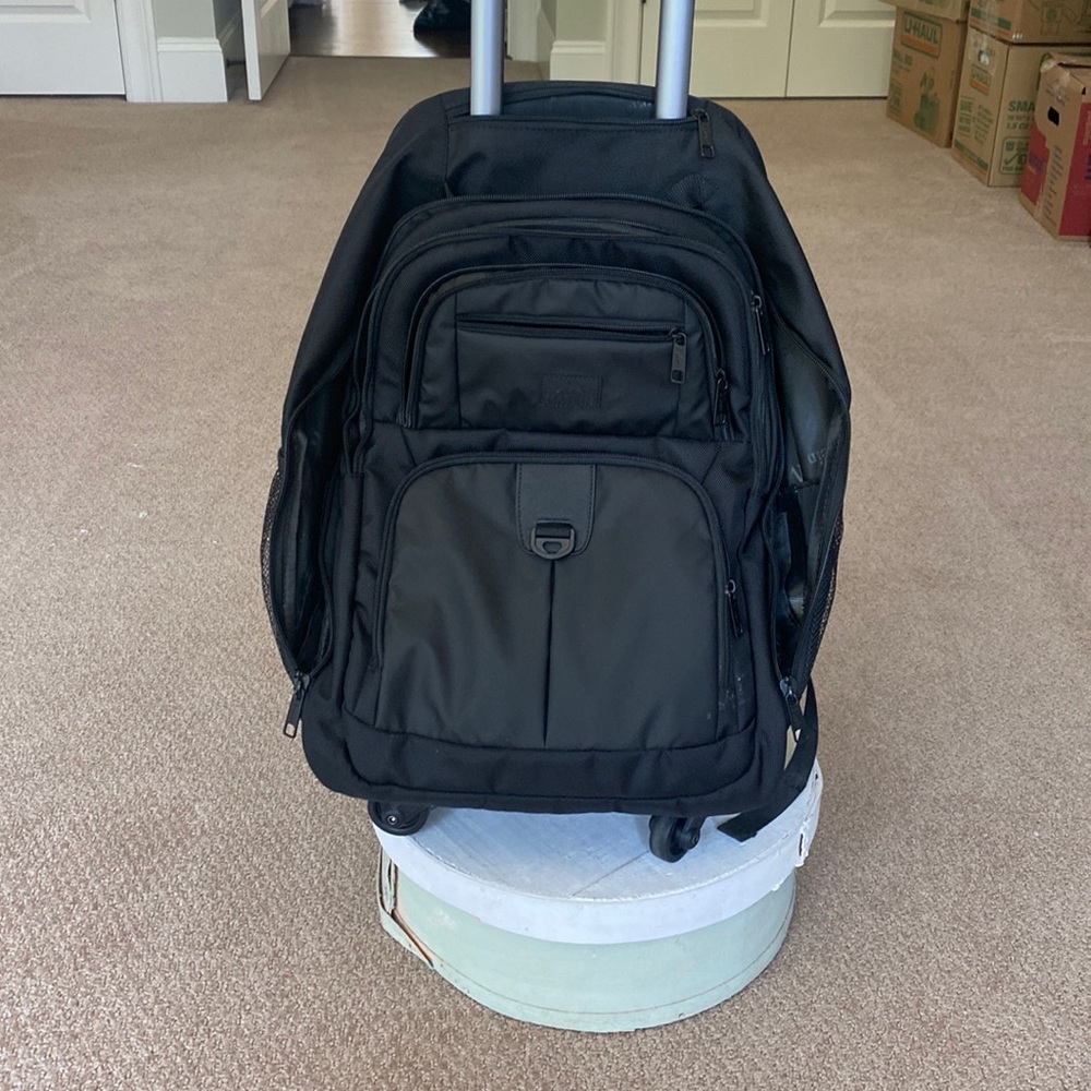 Matein roller bag
